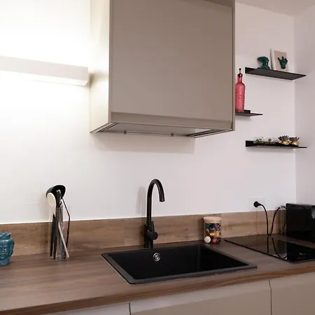 Gravina 75 3* باليرمو
