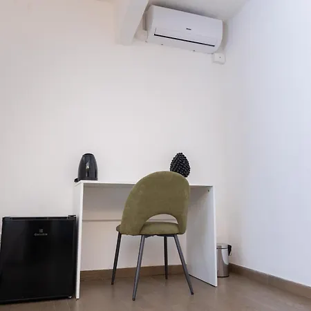 Guest house Gravina 75 *